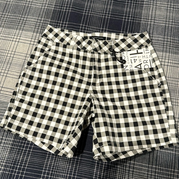 41 Hawthorn Rosabel Mid Rise Short Size 2 Black & White - Picture 1 of 7